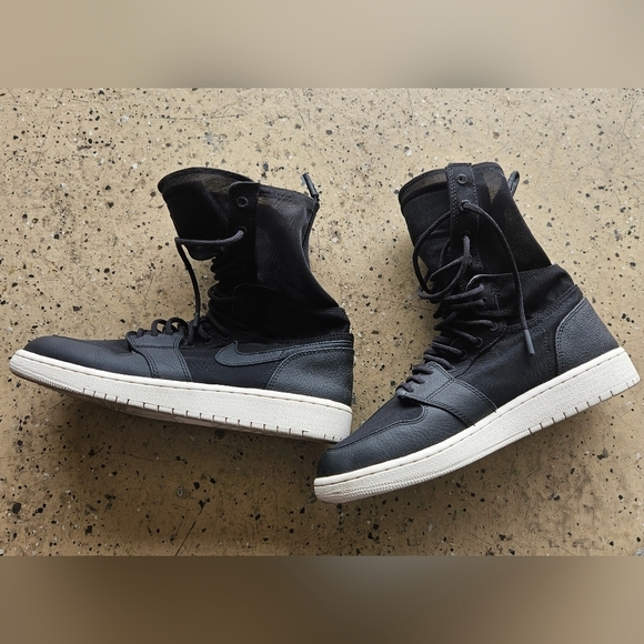 Nike Air Jordan size 8.5 - Picture 1 of 7